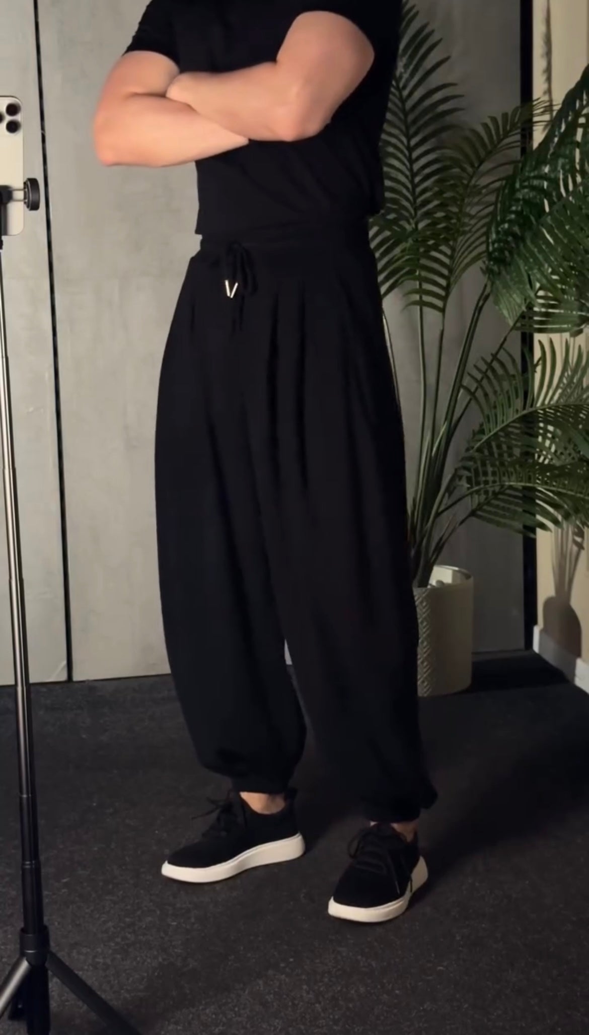 Lightweight Baggy Cuffed Pants