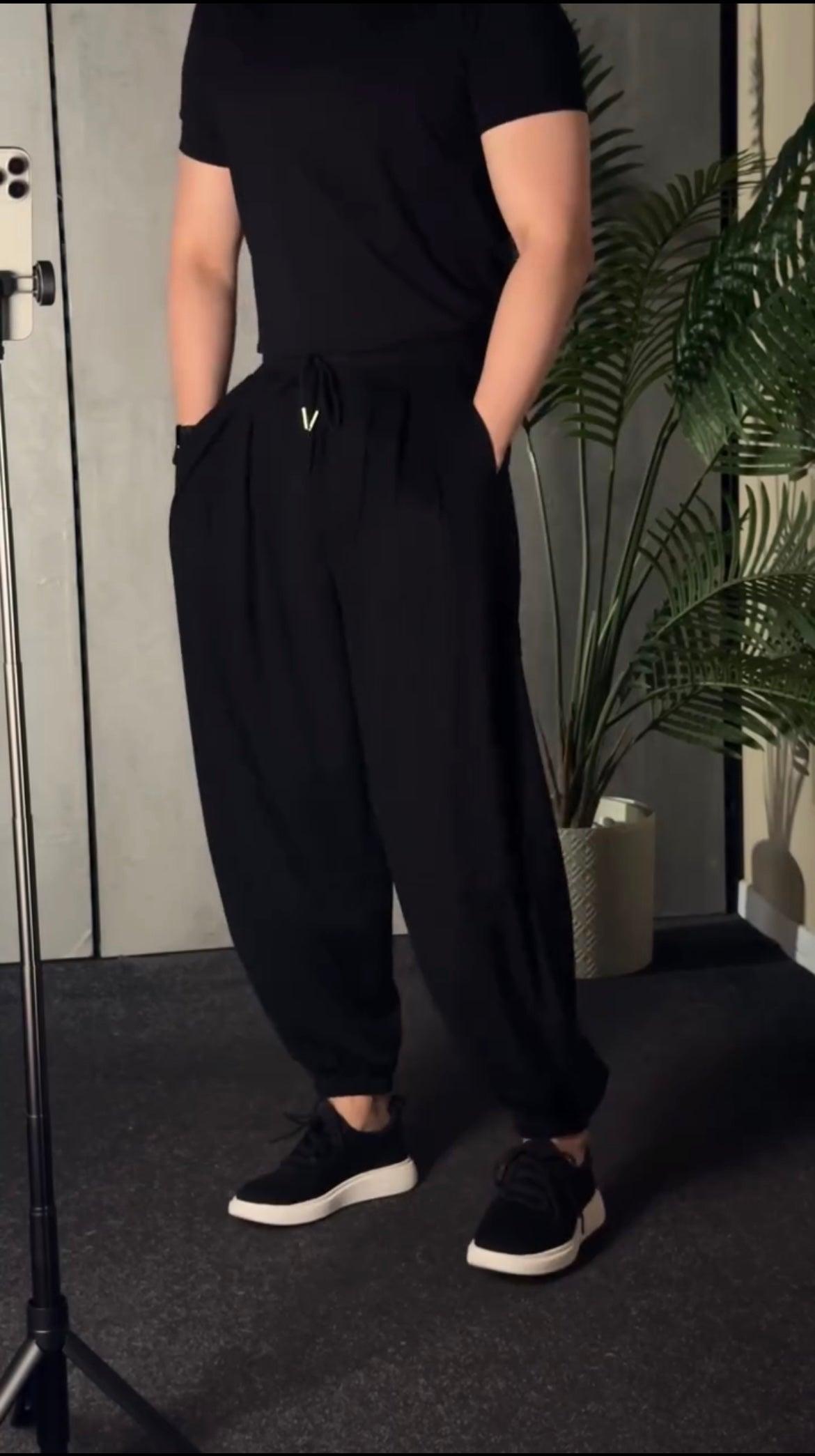 Lightweight Baggy Cuffed Pants